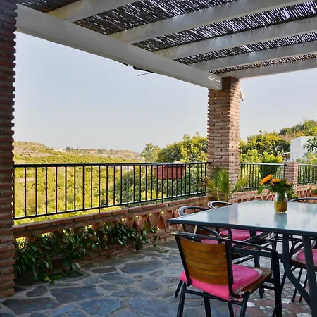 Casa Entre Nerja Y Ferienhaus